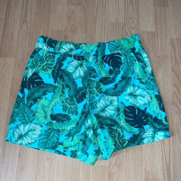 Talbots Green Palm Nantucket Pull-On Stretch Waist Paperbag 5” Shorts Size Large - Picture 4 of 10